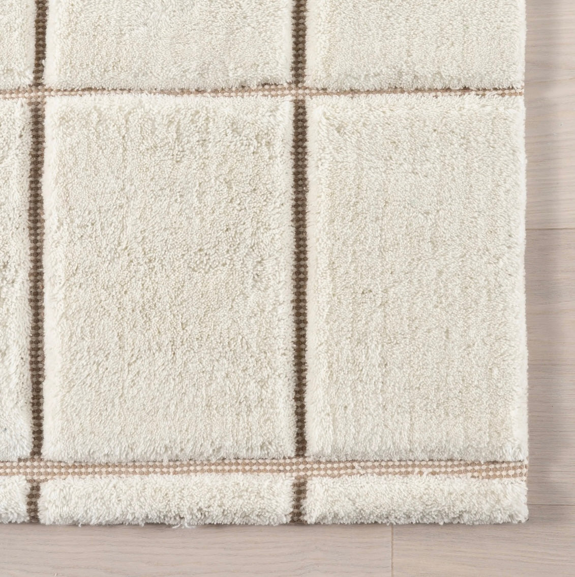 Eira Rug in Ivory