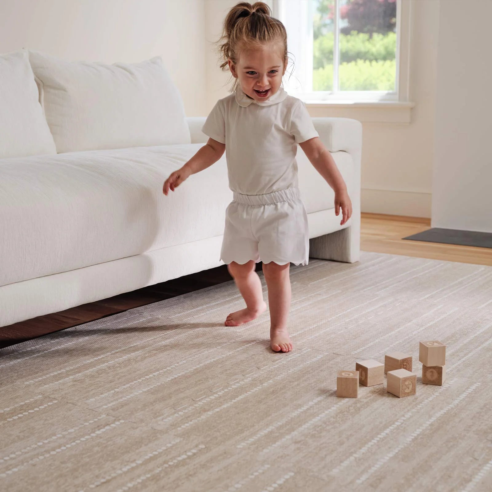 Align Playmant in Taupe