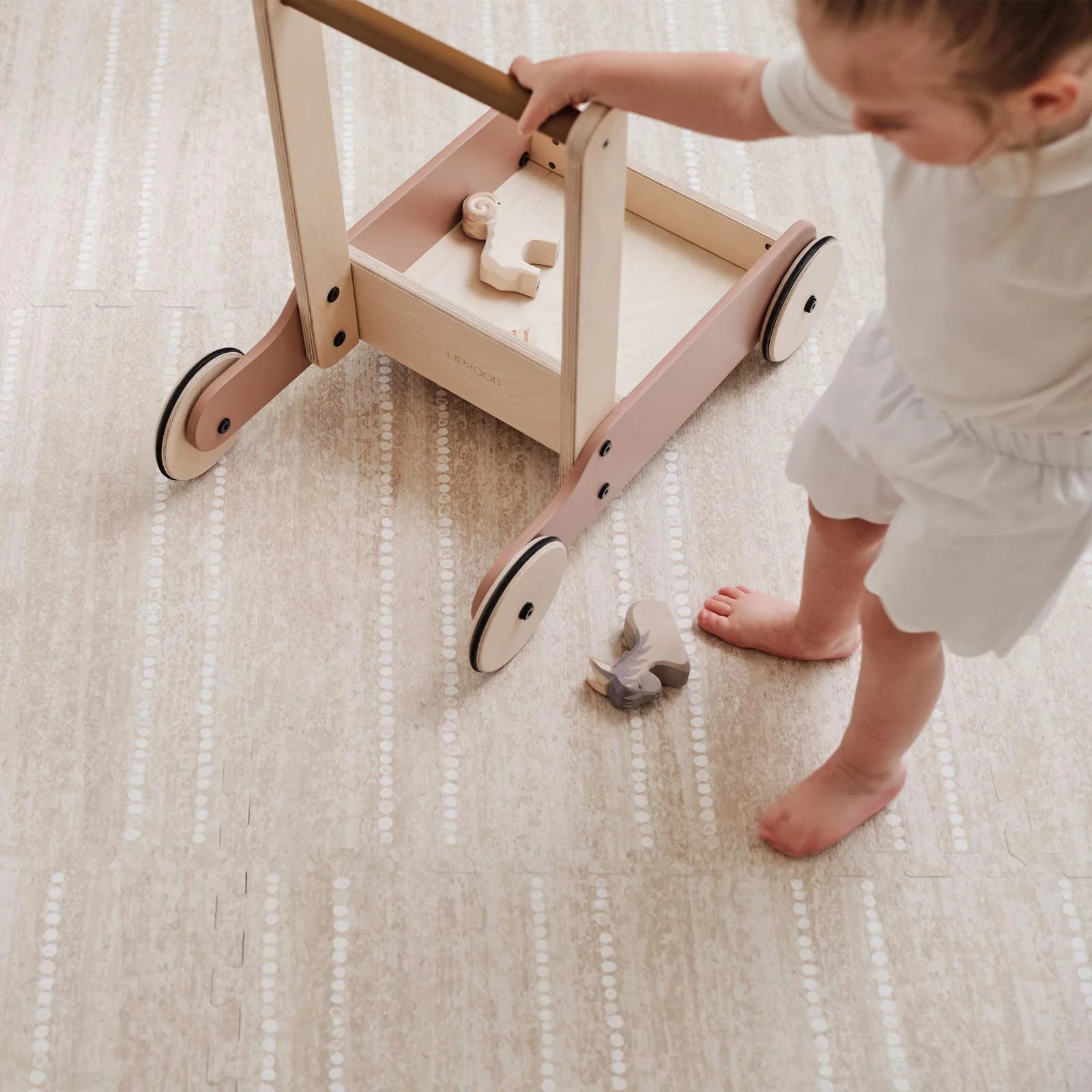Align Playmant in Taupe