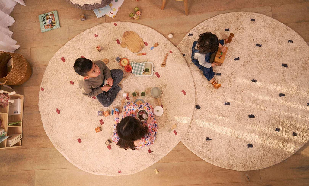 Sprinkle Washable Round Cotton Rug in Dark Grey