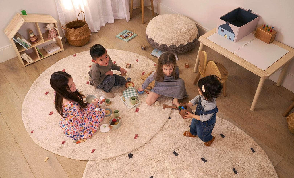 Sprinkle Washable Round Cotton Rug in Rust