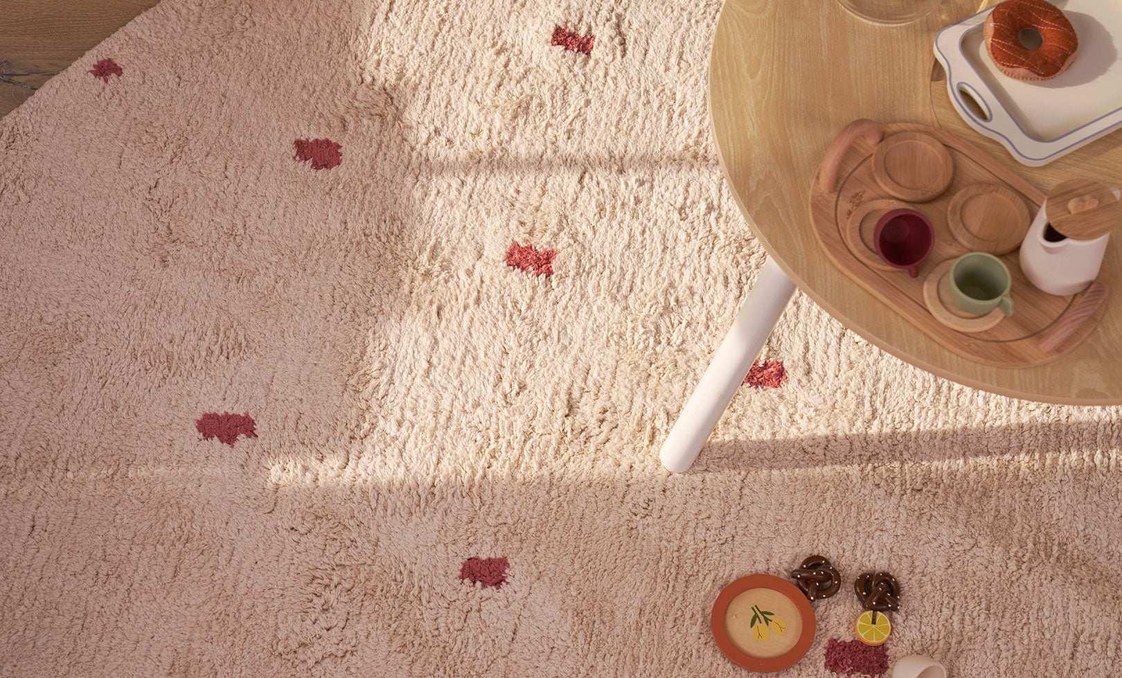 Sprinkle Washable Round Cotton Rug in Rust