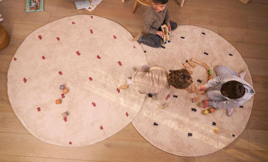 Sprinkle Washable Round Cotton Rug in Rust